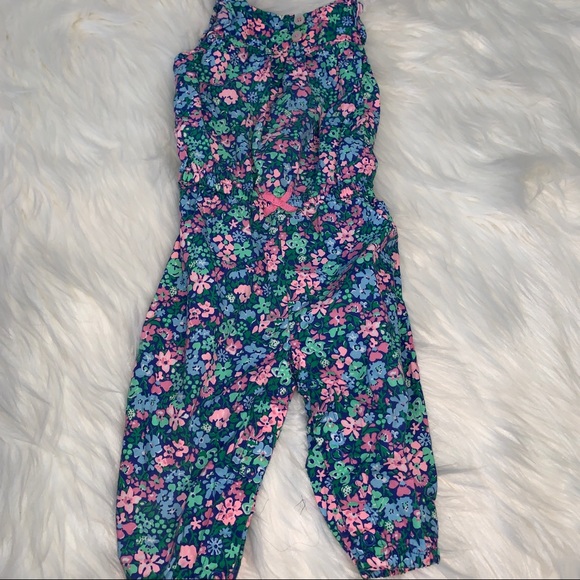 Carter’s floral romper - 6 months - Picture 1 of 3